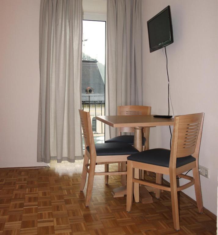Hotel Hirschen Bad Gastein Room photo